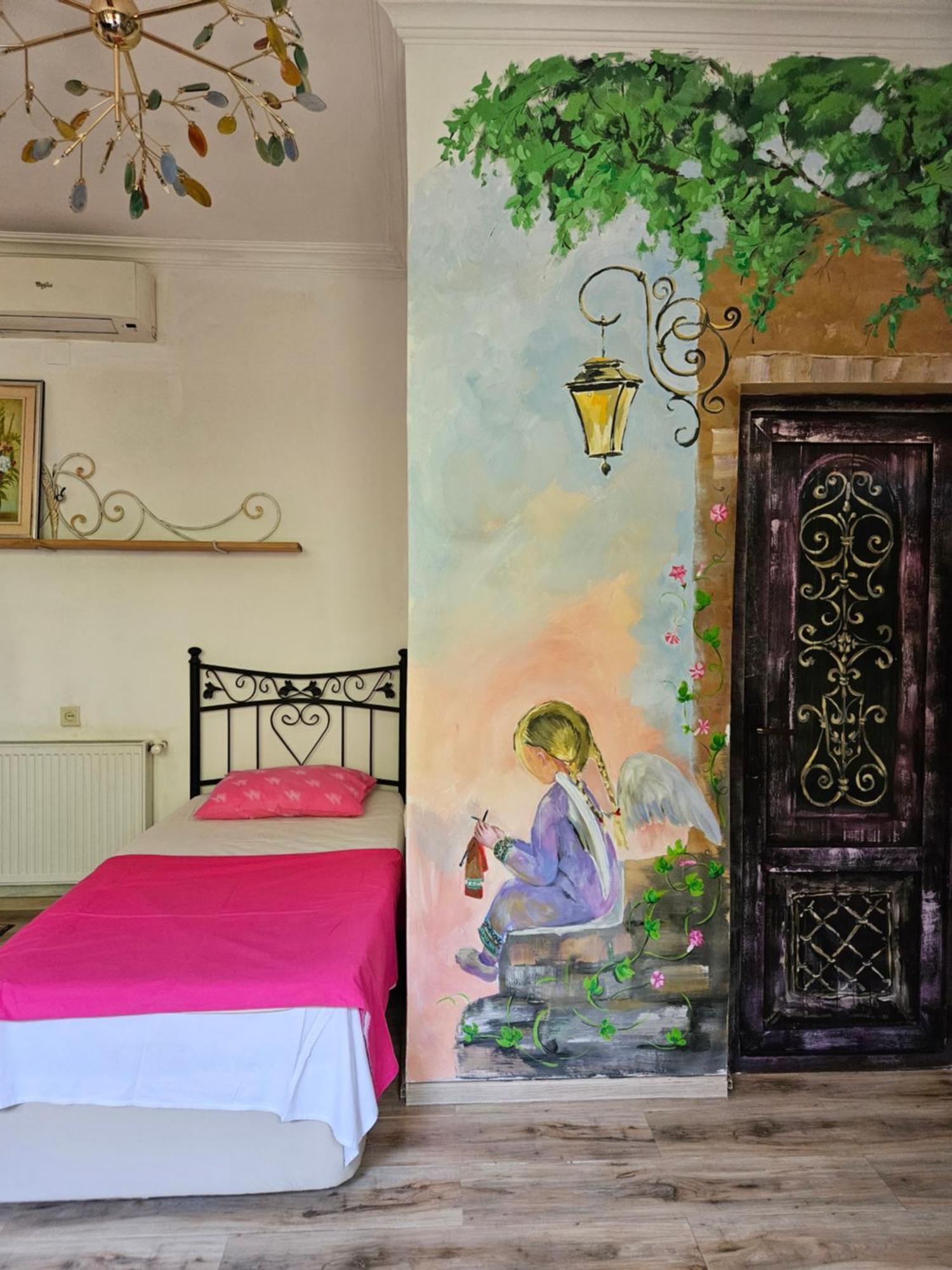 Batumi Wonderland Guest House Dış mekan fotoğraf